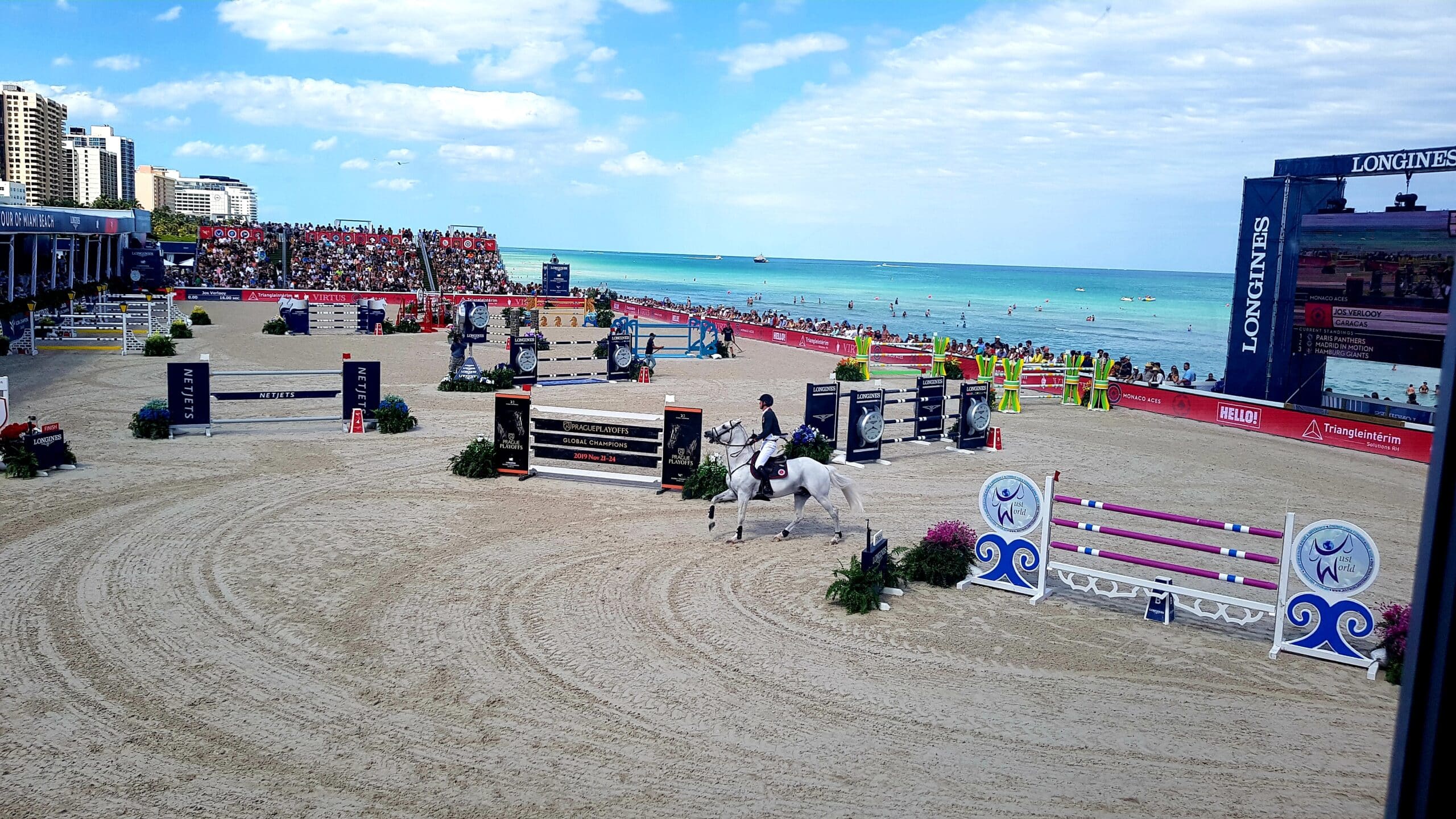 Led screen sports jumping Brightboard