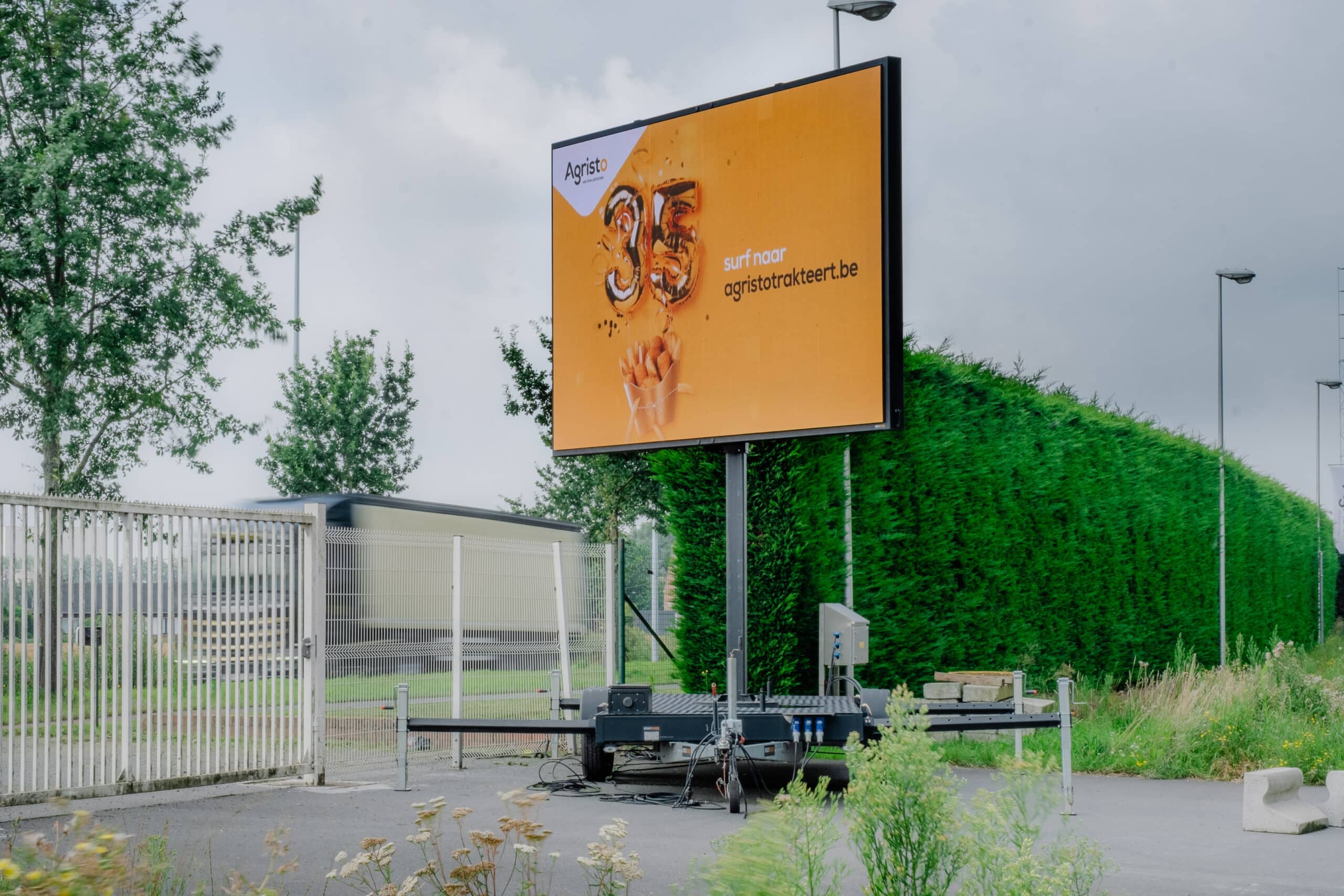 Brightboard LED screen
